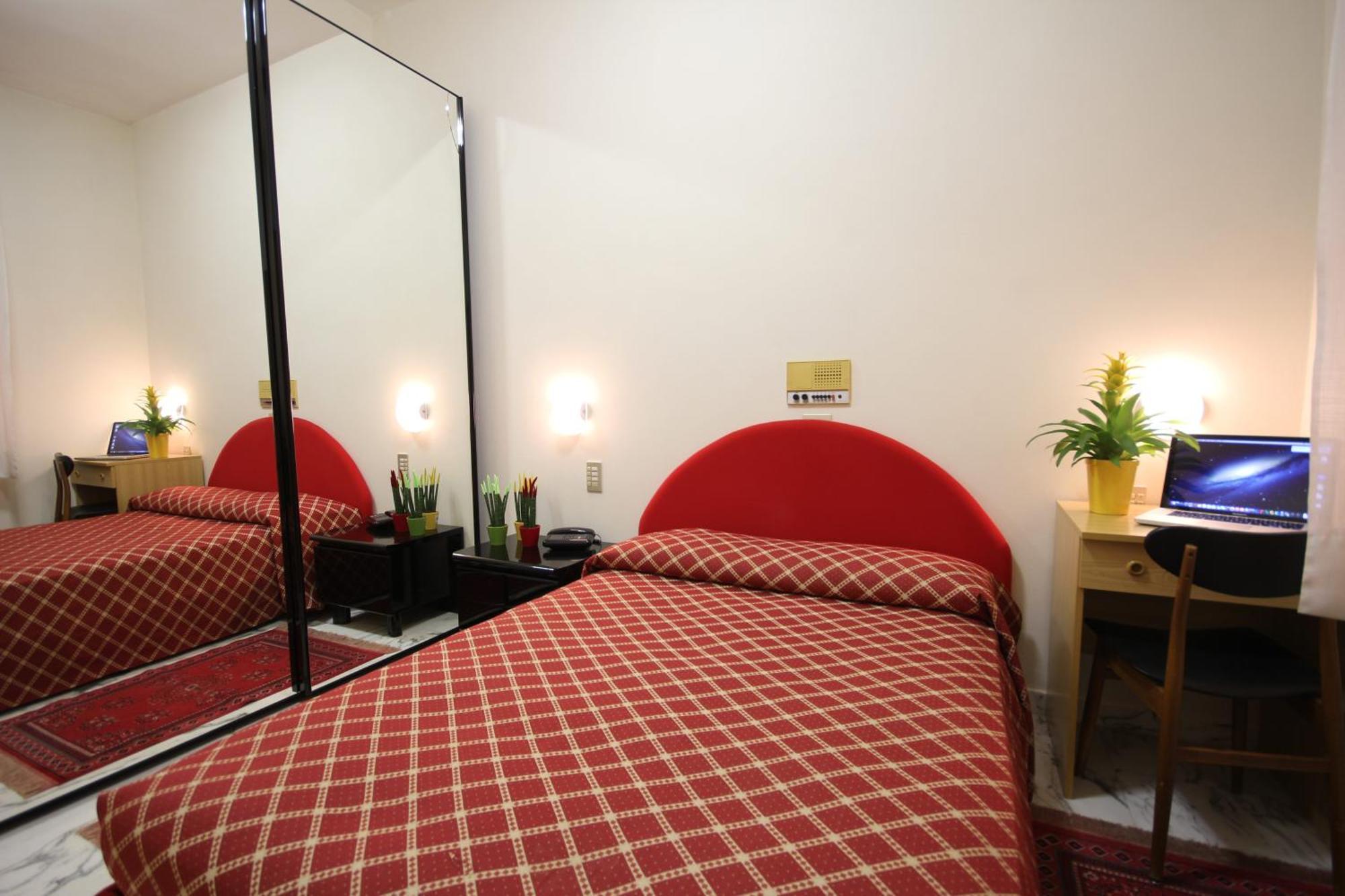 Hotel Villa Luca Chianciano Terme Kamer foto